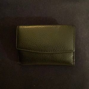 Cuyana bi-fold wallet